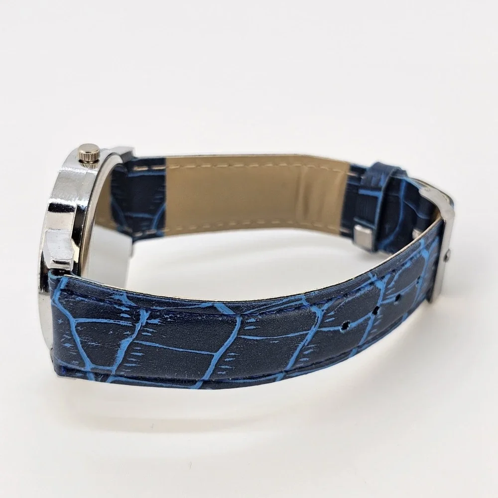 Men's Analog Easy Read Watch 40MM White Dial Blue Faux Leather Bands New Battery